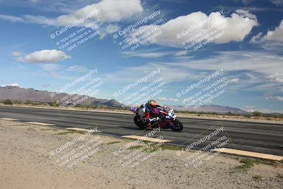 media/Nov-16-2025-Race Pace (Sun) [[8c5fa54630]]/Non Verified Riders (1st 20 Minutes)/3-Turn 3 Inside (11am)/